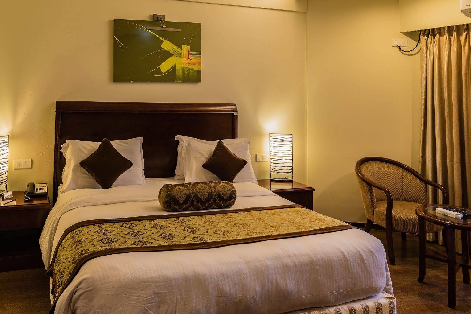 The Residence Hotel & Apartments Powai มุมไบ ภายนอก รูปภาพ