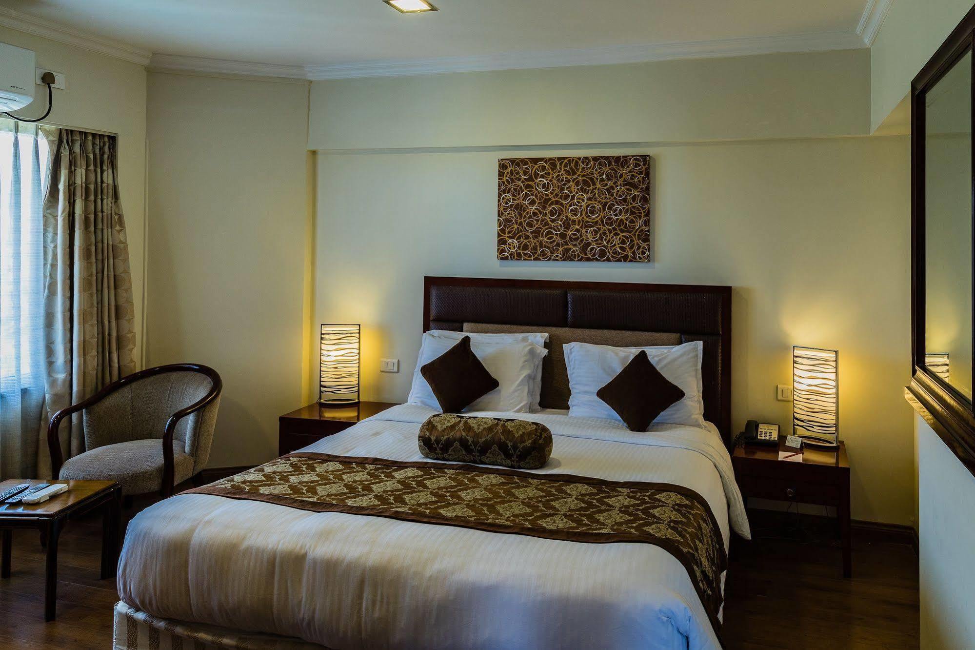 The Residence Hotel & Apartments Powai มุมไบ ภายนอก รูปภาพ
