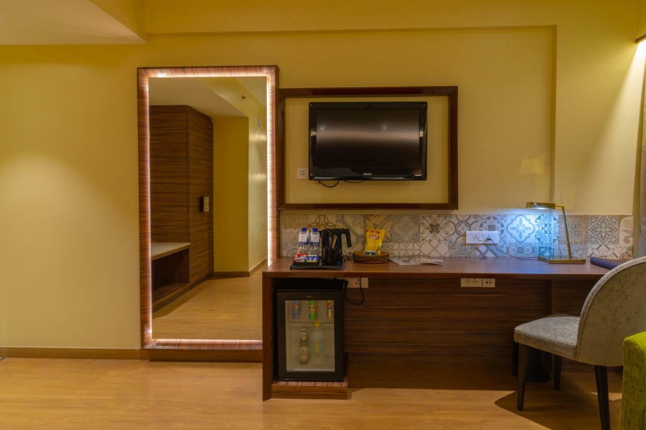 The Residence Hotel & Apartments Powai มุมไบ ภายนอก รูปภาพ