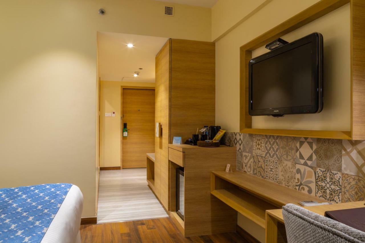 The Residence Hotel & Apartments Powai มุมไบ ภายนอก รูปภาพ